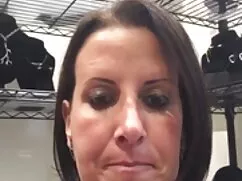 Bruna cornea ottiene ...