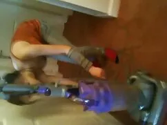 - Ross è molto vizio ...